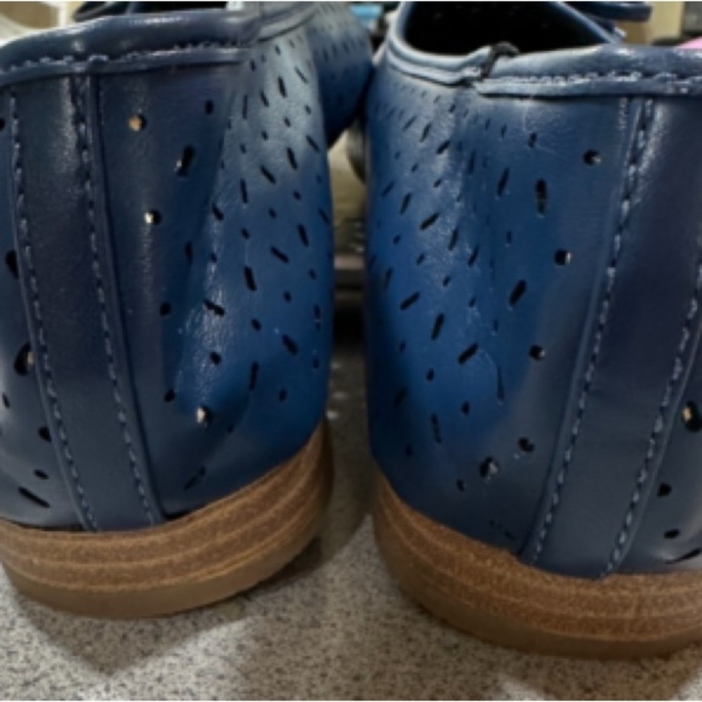 Nautica Blue Perforated Loafers with Bow - Picture 3 of 4